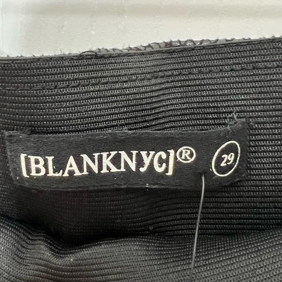 Blank NYC Black Faux Leather Textured Leggings Size 29 NWT - Picture 4 of 7